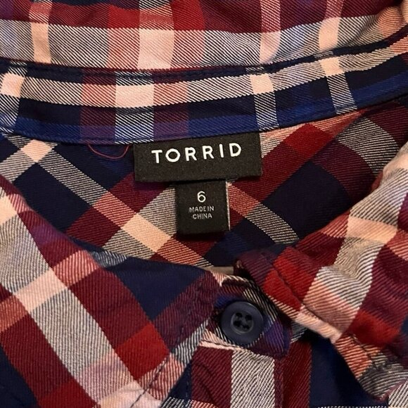 Torrid Size 6 Plaid Flannel Button Up Long Sleeve Shirt - Picture 7 of 8